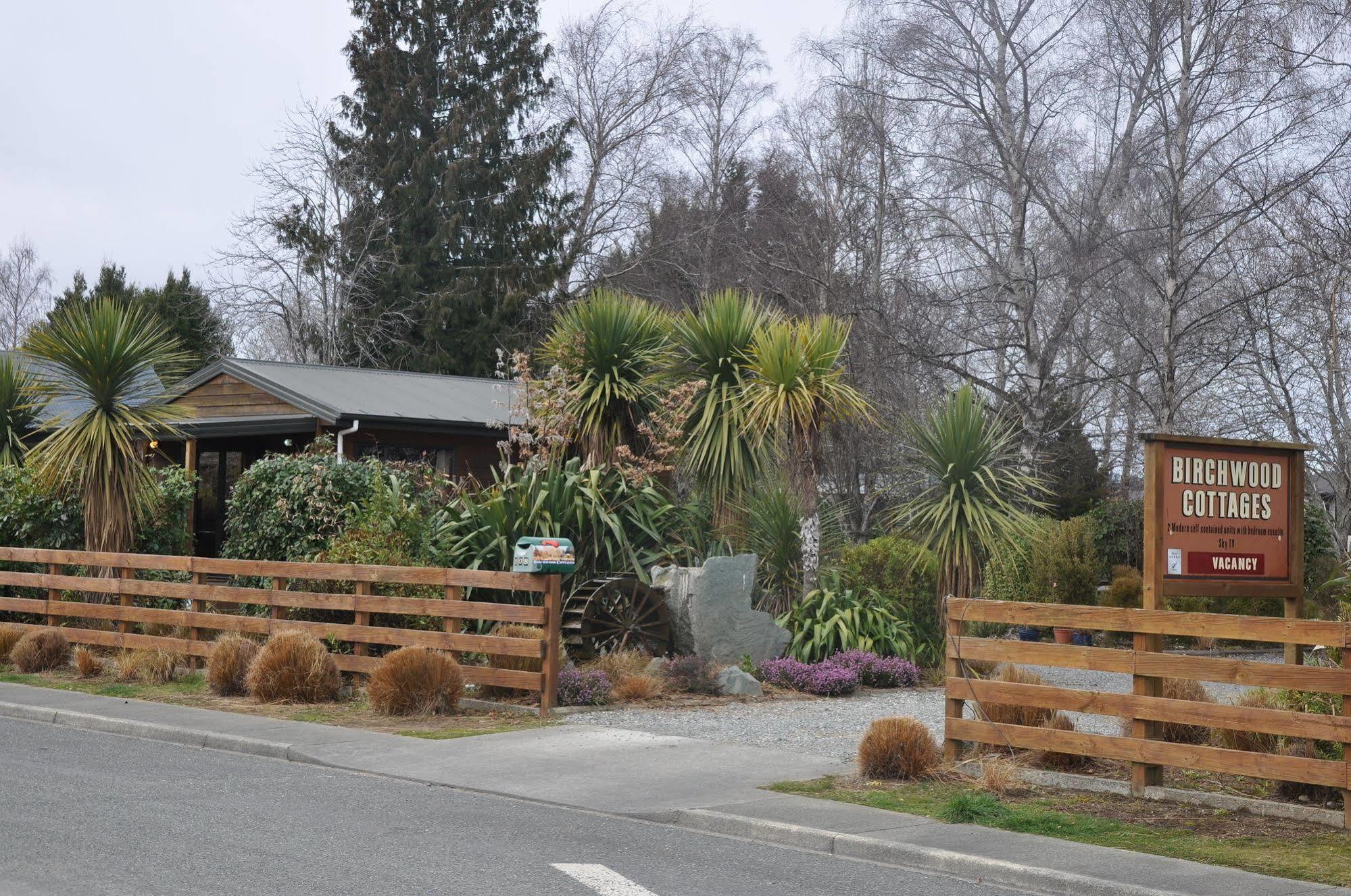 Birchwood Cottages Te Anau Exterior foto