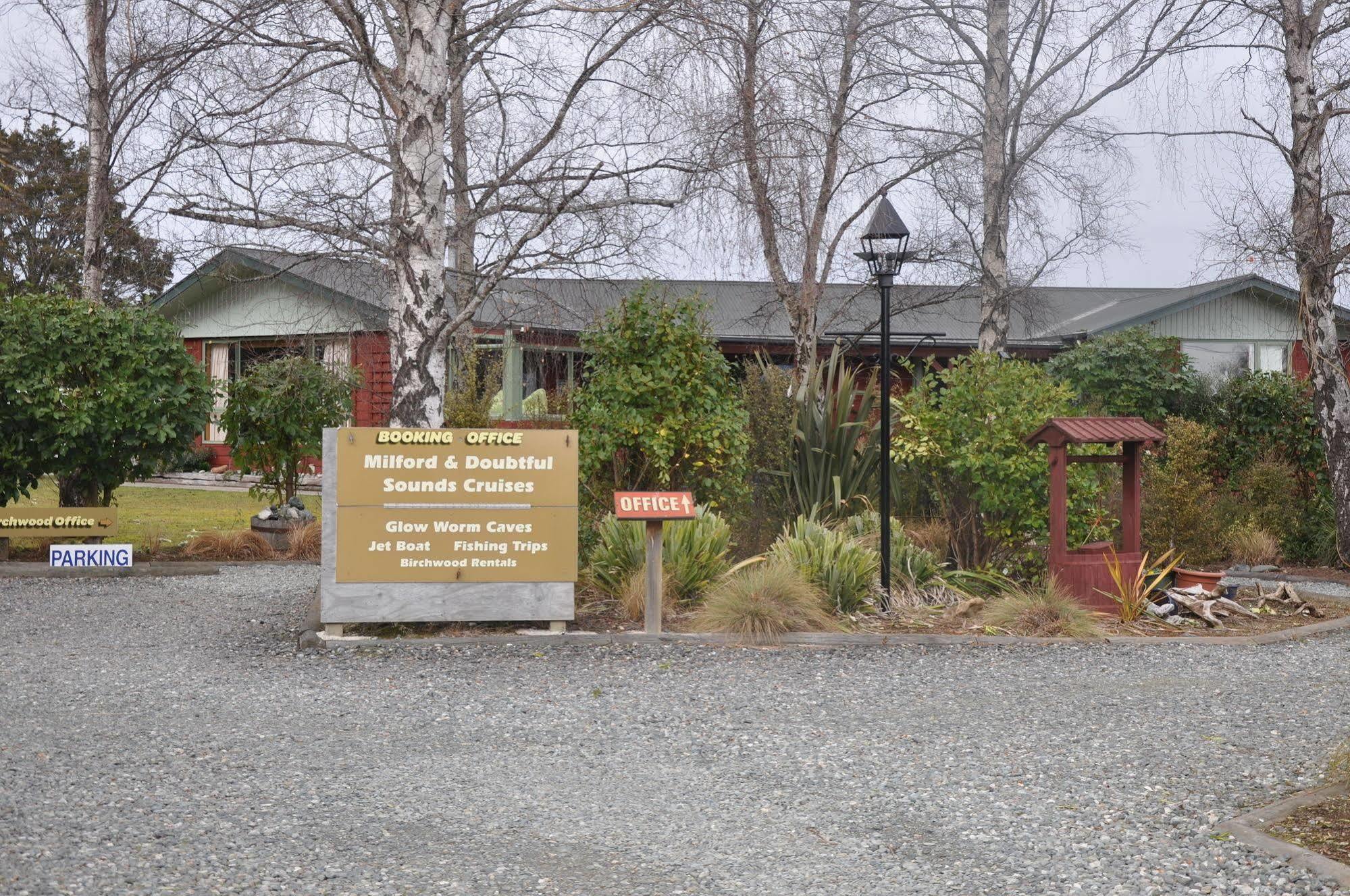 Birchwood Cottages Te Anau Exterior foto