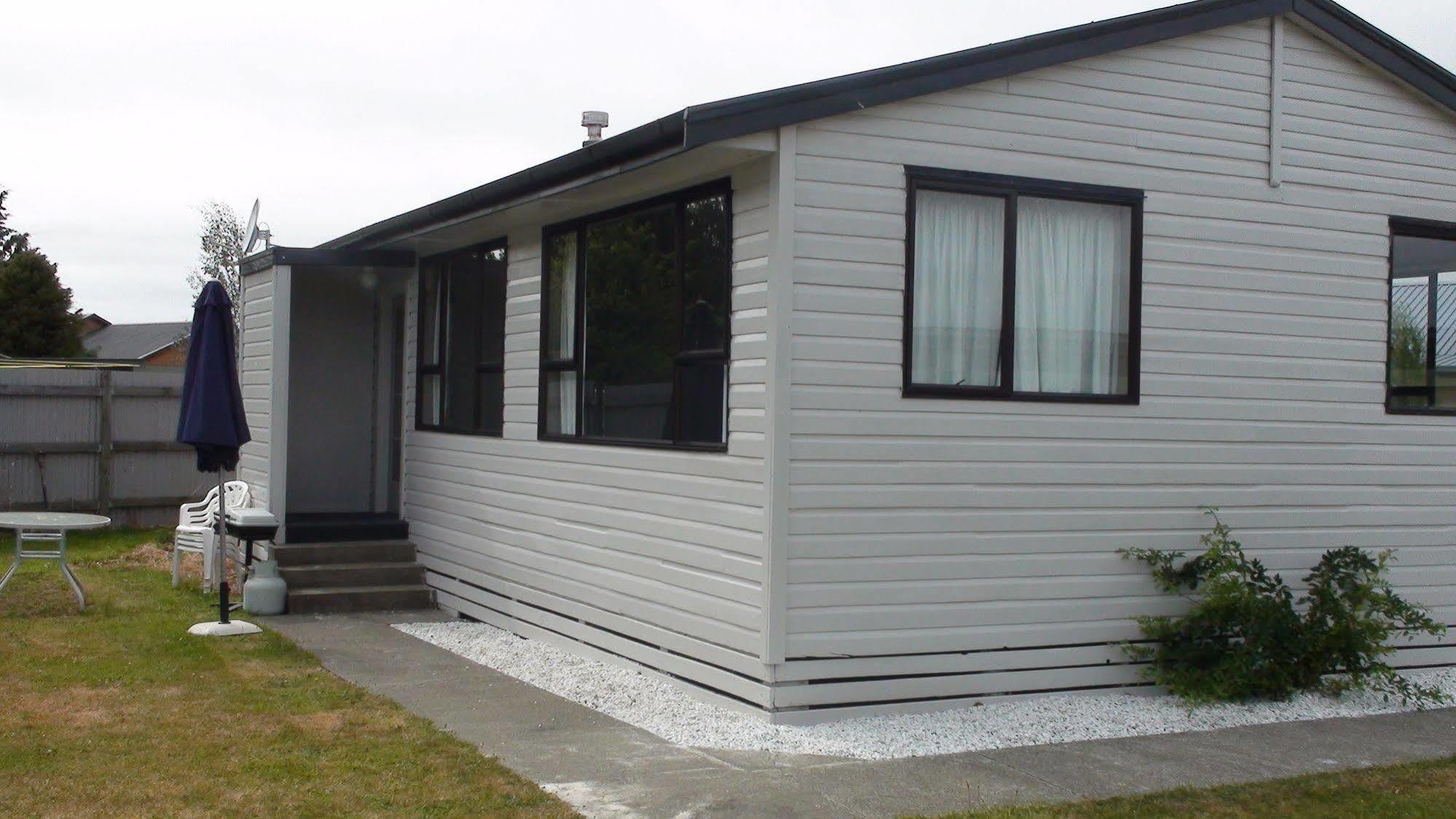 Birchwood Cottages Te Anau Exterior foto