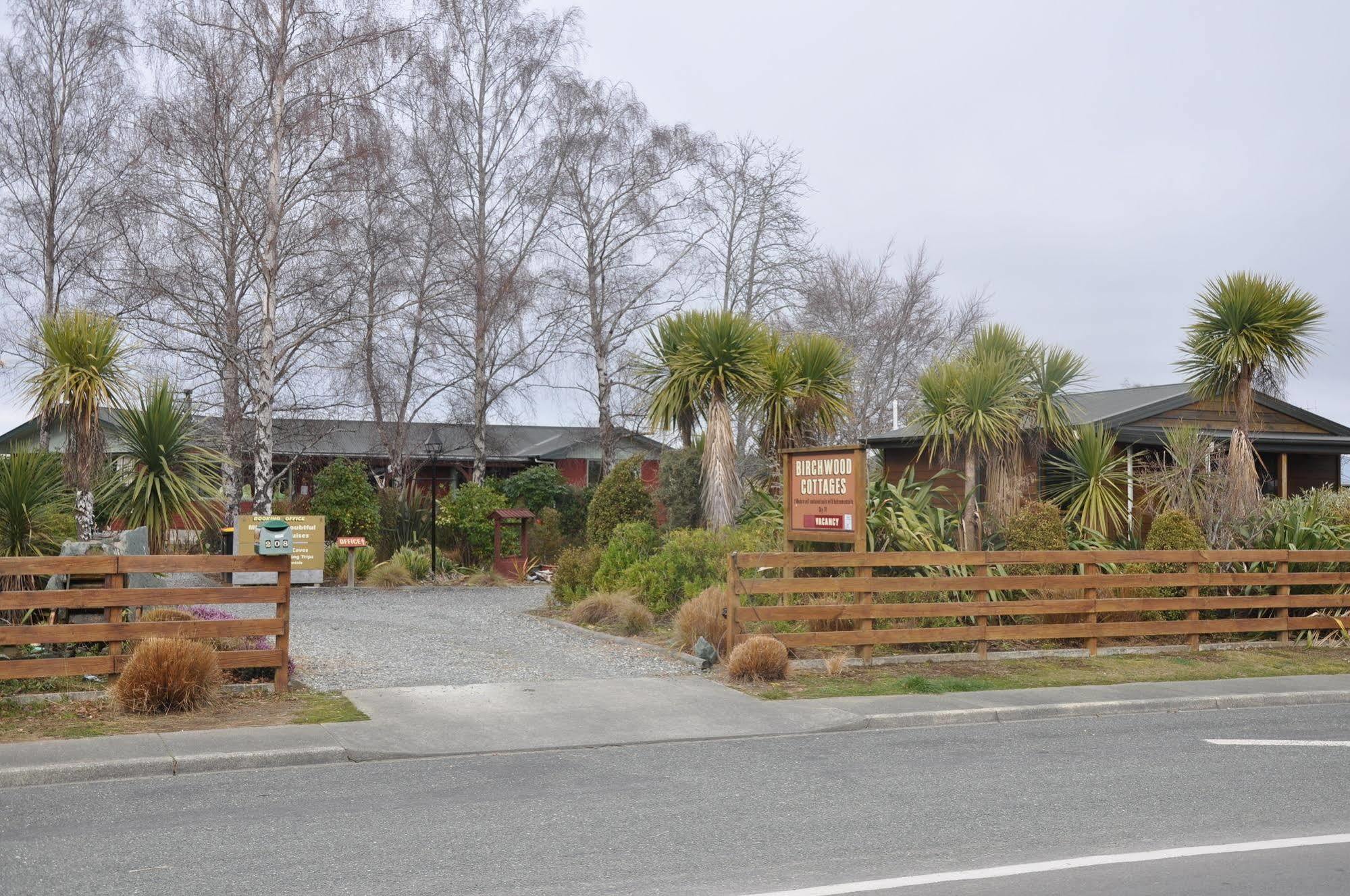 Birchwood Cottages Te Anau Exterior foto