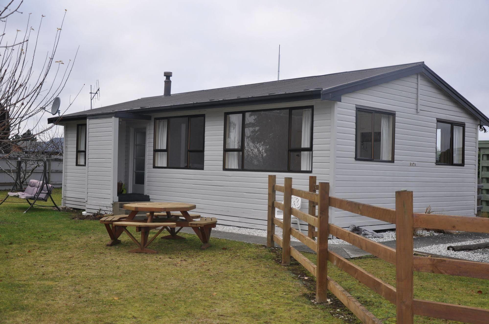 Birchwood Cottages Te Anau Exterior foto